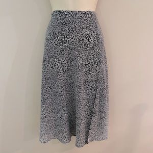 SHEIN Womans floral skirt